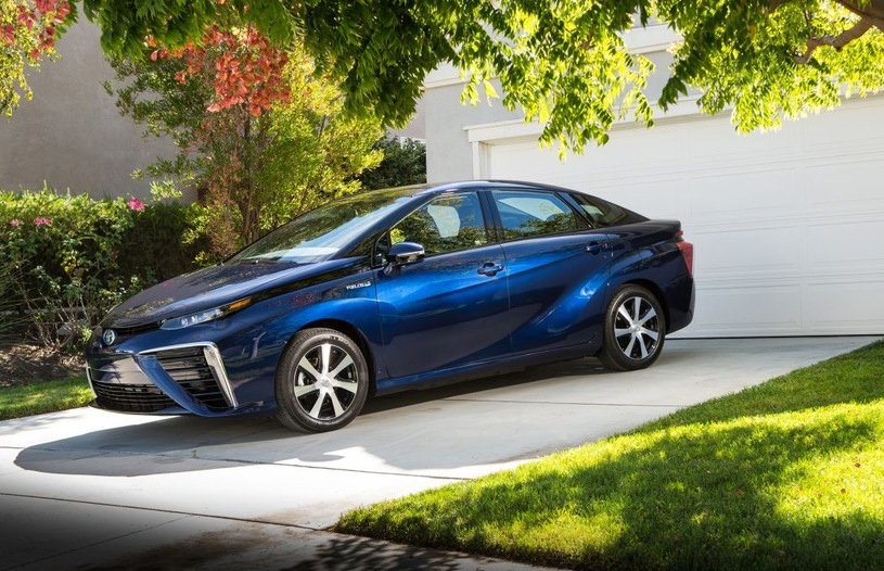 Toyota mirai как заправлять